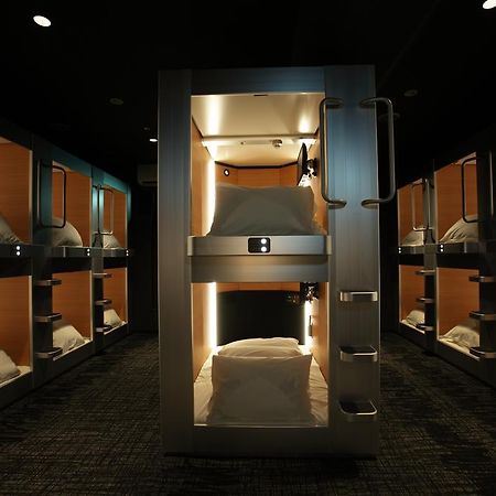 New Japan Capsule Hotel Cabana Osaka Room photo