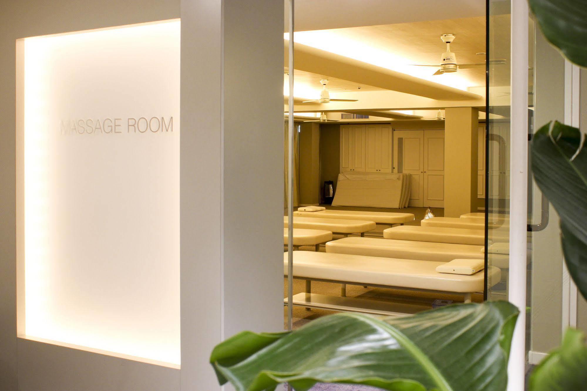 New Japan Capsule Hotel Cabana Osaka Exterior photo