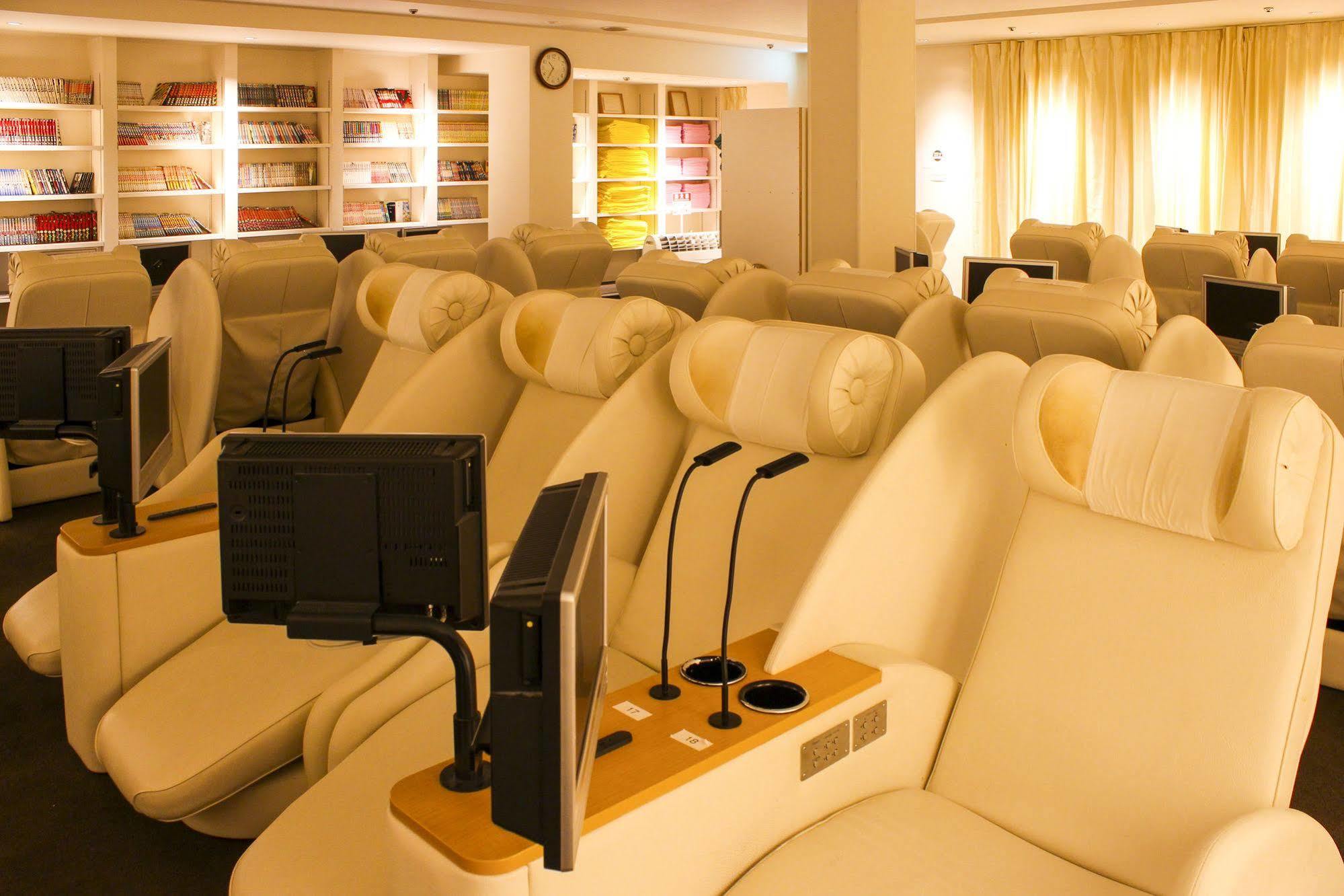 New Japan Capsule Hotel Cabana Osaka Exterior photo
