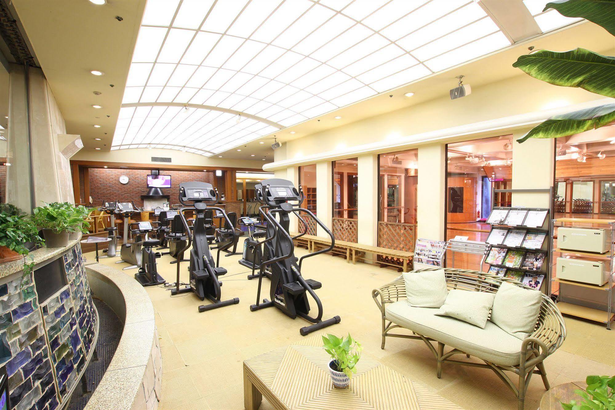 New Japan Capsule Hotel Cabana Osaka Exterior photo